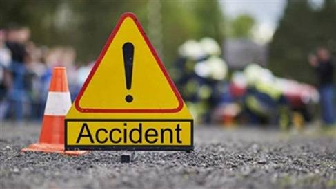 جرح عاملة إثر حادث سير