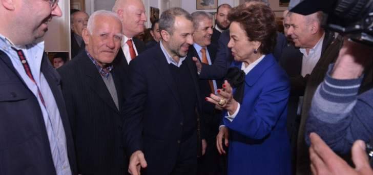 باسيل يزور نايلة معوض في زغرتا.. وهذا ما قاله