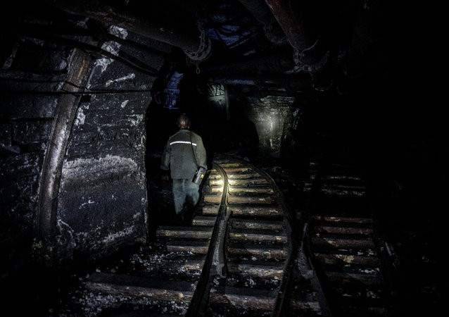 إجلاء حوالي 120 من عمال منجم في مدينة فوركوتا شمال روسيا
