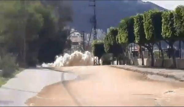 بالفيديو: تفجّر شبكة المياه الرئيسية في المعاملتين - غزير