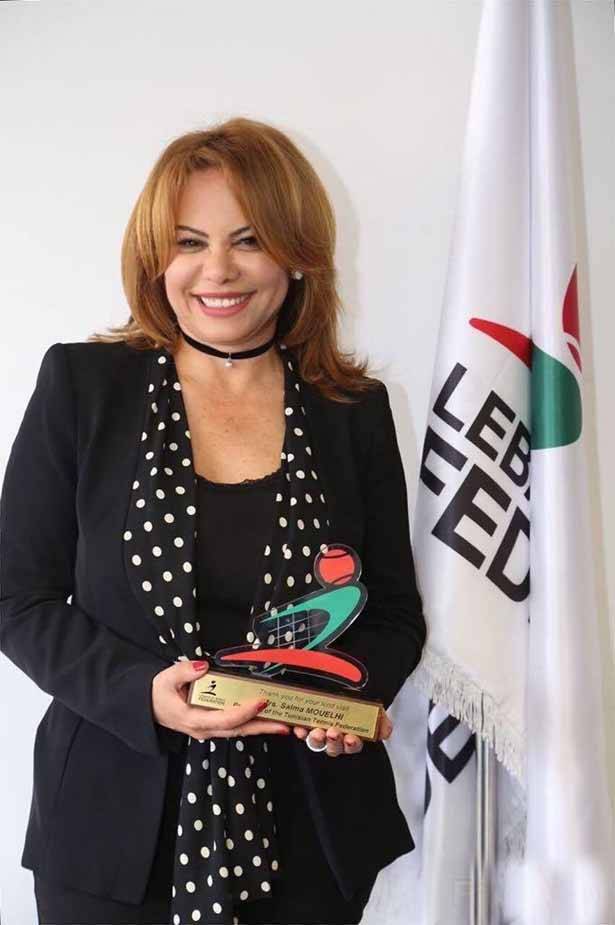 رئيسة الاتحاد التونسي للتنس الدكتورة سلمى المولهي القيزاني لـ«الديار»:
نعمل على توقيع بروتوكول تعاون بين البلدين... وهدفنا رعاية النشء الصاعد
الاتحاد اللبناني «نشيط جداً وطموح»... وهدفي منصب في الاتحاد الدولي للعبة