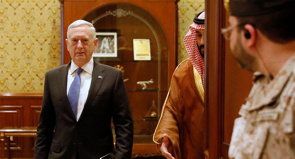 أمريكا تستعين بـ"المحايد" لوقف حرب اليمن وإنهاء "مقاطعة قطر"
