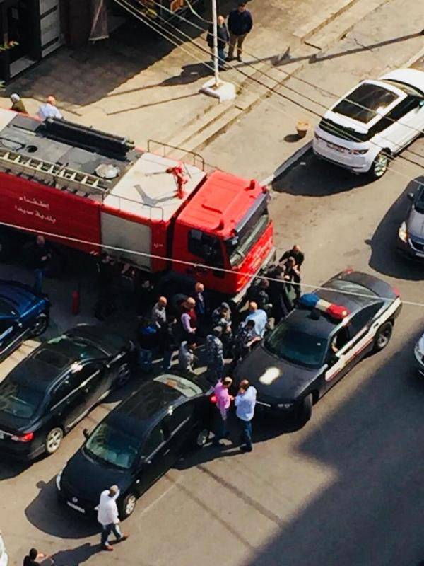 في لبنان..هدد بإحراق نفسه لتخفيض مساعداته الشهرية!