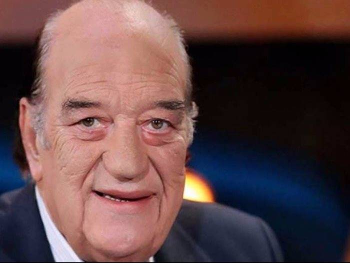 حسن حسني:  “أنا نادمان كتير”