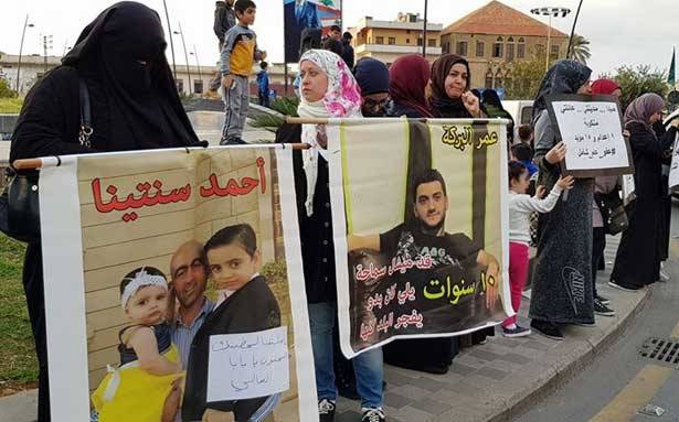 إعتصام لأهالي المحكومين
في عبرا في ساحة النجمة ــ صيدا