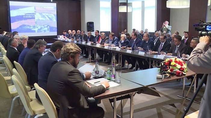لجنة سورية تجتمع بوزير الدفاع الروسي  وتطلب التدخل فورًا