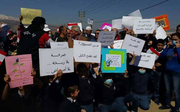 اهالي بلدة دير الاحمر يدقون جرس الانذار: 550 تلميذاً مهددون