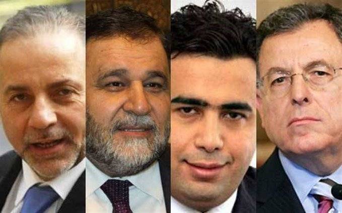 الصقور «الزرق» خارج البرلمان