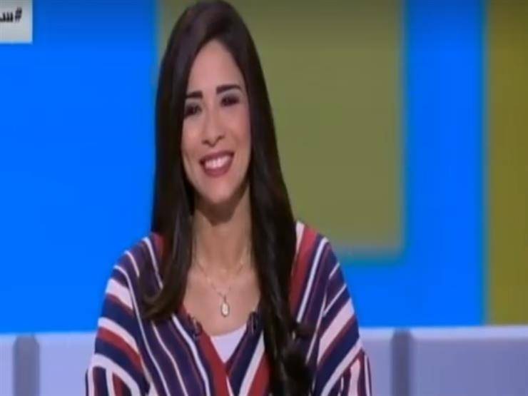 بالفيديو.. طلب غريب من متصل عمره 75 عامًا لمذيعة على الهواء