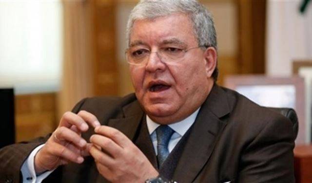 المشنوق: صوّتوا بكثافة