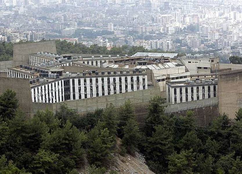 محكومو سجن رومية التقين أمهاتهن في عيد الام