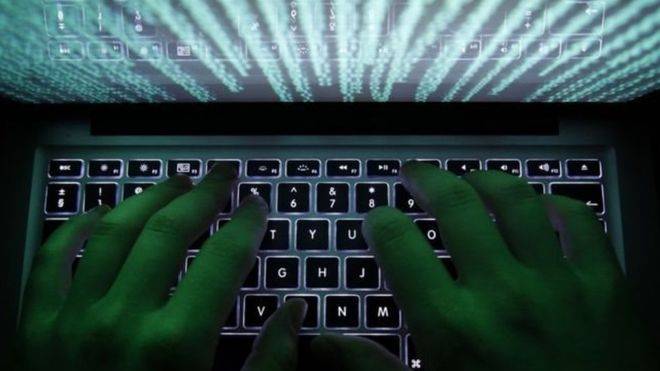 إيران "غاضبة" بسبب العقوبات الأمريكية على خلفية اتهامات بالقرصنة