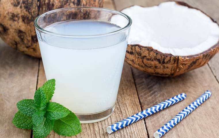 حل سحري لحموضة المعدة.. هذا ما عليكم شربه!