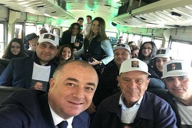 بالفيديو - كيف وصل المرشح الياس بو صعب الى forum de Beirut؟