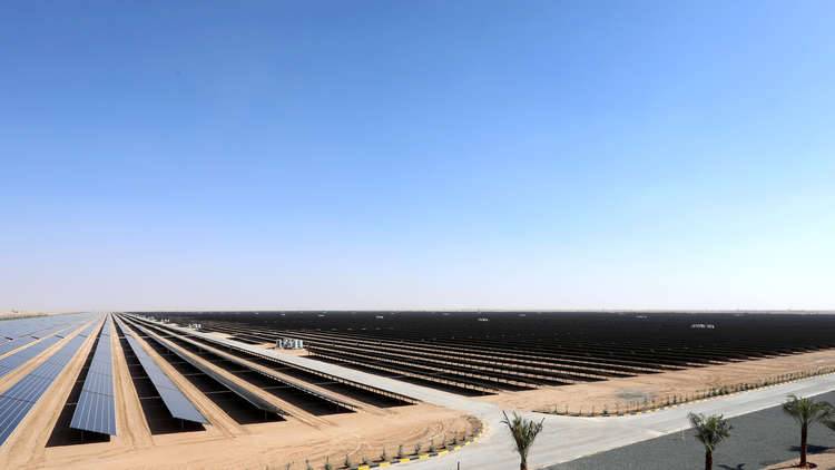 السعودية تنشئ أكبر مشروع للطاقة الشمسية في العالم
