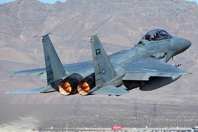 بعد ضرب صواريخ باليستية من اليمن على السعودية 
محمد بن سلمان يفكر بإرسال طائرات اف 15 فوق طهران