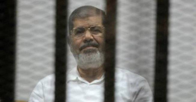 مرسي​ مهدّد بالموت داخل السجن