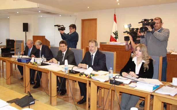 «لجنة المال» النيابيّة أنهت دراسة الموازنة
وبرّي يدعو الى جلسة عامة الأربعاء والخميس