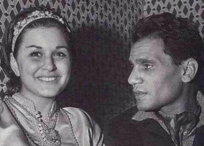 بالفيديو - نجمة شهيرة تفجّر مفاجأة من العيار الثقيل عن علاقة عبد الحليم حافظ بسعاد حسني!