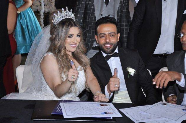 نجم عربي يفجّر مفاجأة: طلّق زوجته في شهر العسل