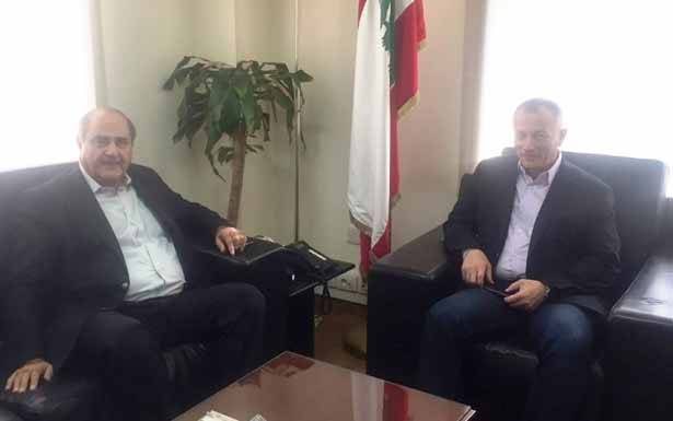 عرض والخطيب شؤونا بيئيّة تهّم كسروان وجبيل
روكز: لاقرار آلية لتسوية الأراضي
الناجمة عن عمل المقالع والكسارات