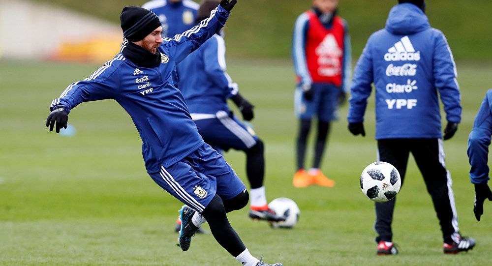 ميسي يتحدث عن اعتزاله والمنتخبات المرشحة للفوز بكأس العالم