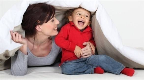 ما هي العوامل التي تؤثر على ذكاء الطفل قبل المدرسة؟