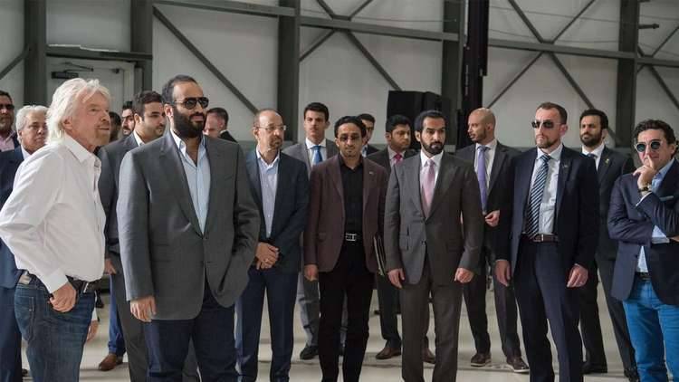 بالصور.. محمد بن سلمان يطلع على أول مركبة فضاء ستراقب الأرض