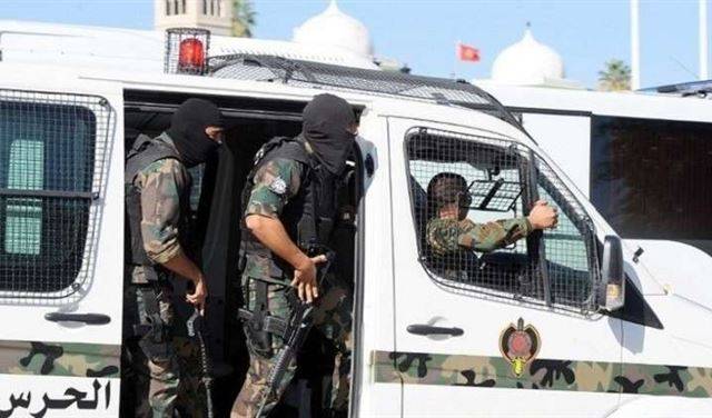 طعن سائحين أوروبيين في تونس