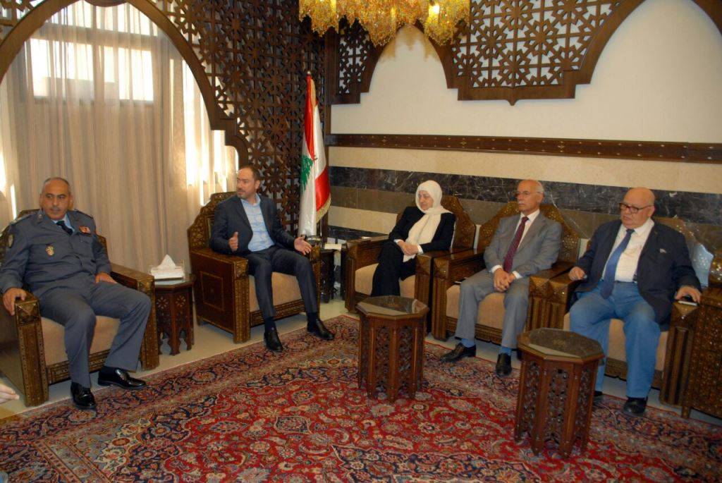 الحريري : الرد على استهدافنا برفع نسبة الإقتراع