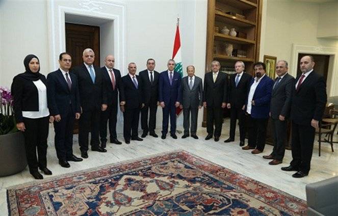 رئيس الجمهورية عرض لقانون الضرائب مع جمعية الضرائب اللبنانية