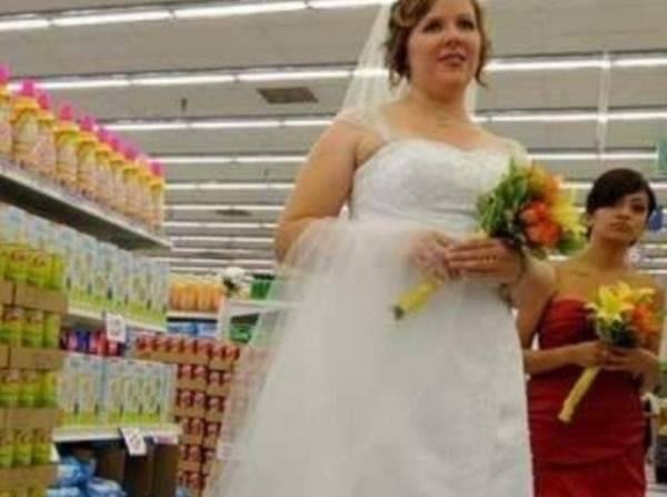 حفل زفاف في سوبر ماركت يبهر الجميع..!!