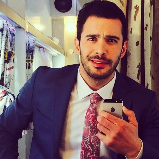 نجم "حب للإيجار" يحدث ضجة بصورة جديدة.. هذا ما فعله