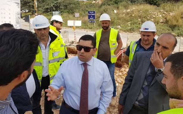 مكاوي جال على مواقع ورش
مشروع استجرار المياه الى بيروت