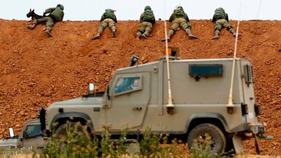 بالصور- طرق مبتكرة استخدمها الفلسطينيون للتشويش على قناصي العدو