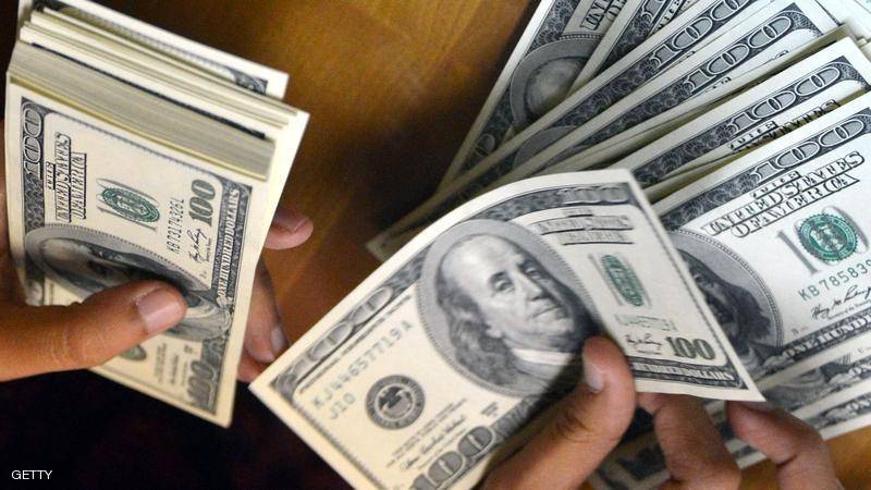 احتال على اقرباءه..فنصب عليهما مبلغ 150 الف دولار