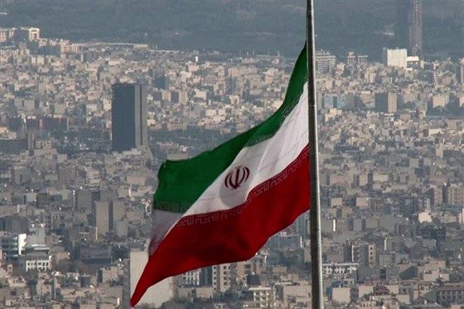 7 شهداء.. كيف سترد إيران؟!
