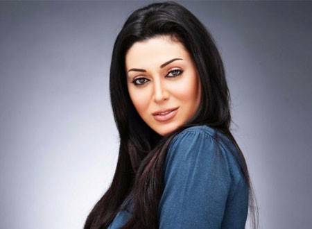 بالفيديو - مايا نصري تتحدث للمرة الاولى عن جنسية أولادها.. وهذا ما حصل لتشتم هاني رمزي