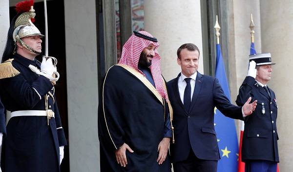 ماكرون يدعو الرئيس الحريري للانضمام للعشاء الرسمي مع ولي العهد السعودي