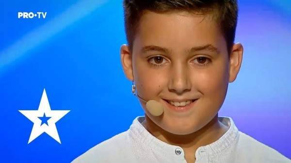 بالفيديو.. طفل لبناني يبهر لجنة تحكيم Romania Got Talent بموهبته