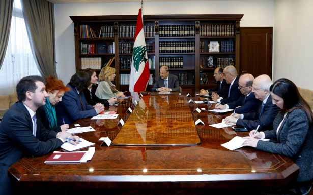 فالنسيانو عرضت التطورات الجارية لإجراء الإنتخابات مع الحريري وباسيل
عون : الدولة ستكافح كلّ مظاهر الفساد في الإنتخابات
ونضع إمكاناتنا بتصرّف البعثة الأوروبيّة لتسهيل مُهمّتها