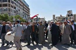 دبكة في الشوارع السورية احتفالاً بالنصر على العدوان الثلاثي