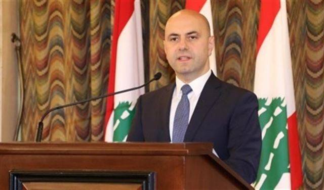 حاصباني: أوعزت بفتح تحقيق بولادة أم سورية بالسيارة