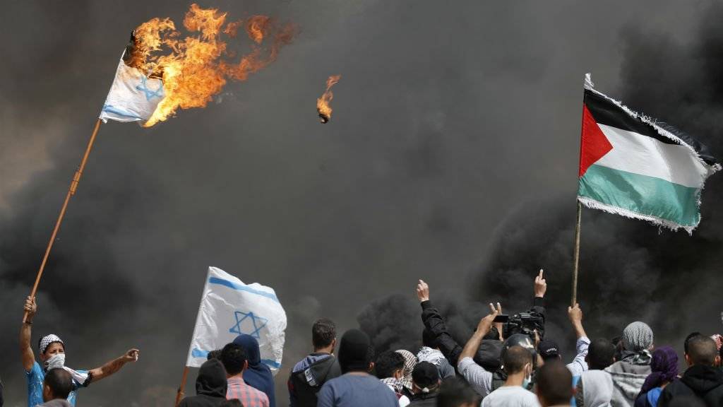 استشهاد فلسطيني وجرح العشرات برصاص الجيش الإسرائيلي في «مسيرة العودة الكبرى»