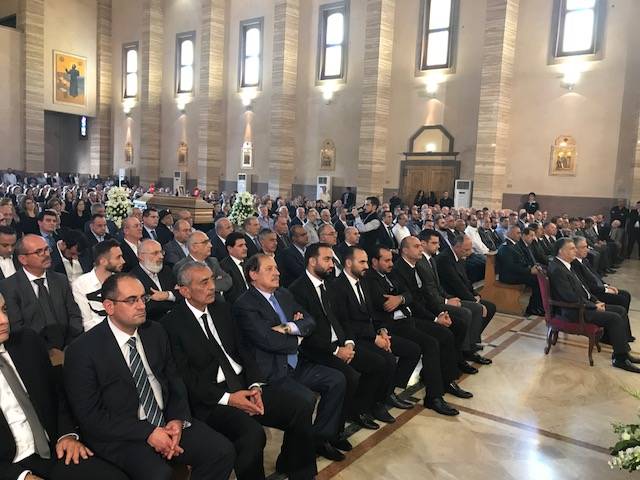 صلاة الجنازة لشقيق النائب الدويهي في إهدن في حضور رسمي وشعبي