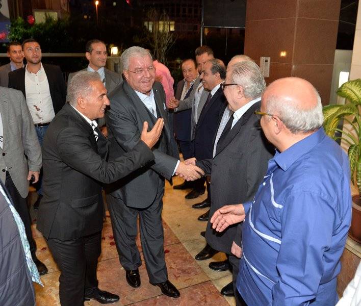 المشنوق في لقاءات بيروتية: المعركة سياسية أكثر مما هي معركة انتخابية