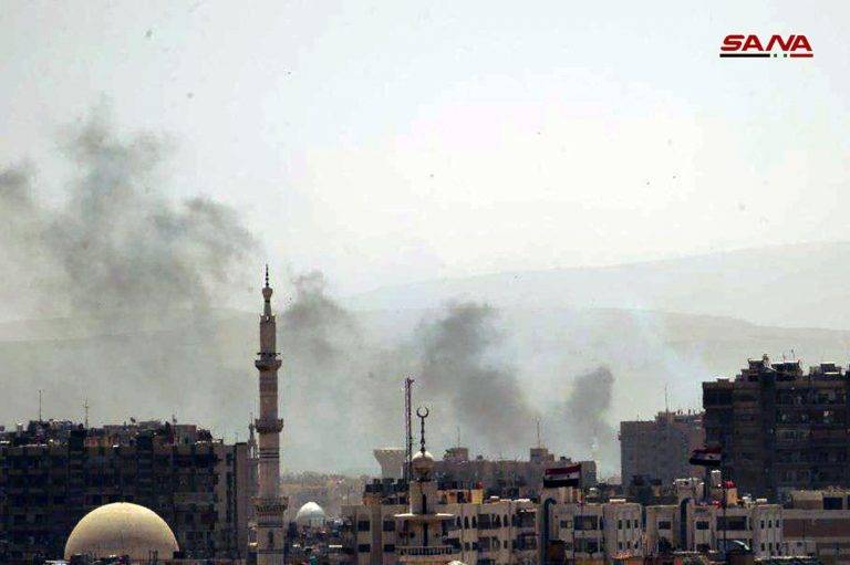 الطيران الحربي وسلاح المدفعية يدمران تحصينات وأوكارا للتنظيمات الإرهابية في الحجر الأسود جنوب دمشق