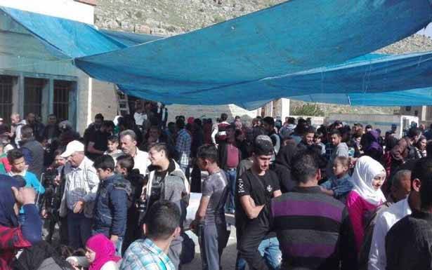 472 نازحاً عادوا الى سوريا بإشراف الأمن العام
وبحضور المفوضية السامية للامم المتحدة لشؤون اللاجئين