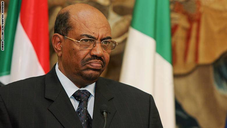 البشير يصدر قرارا بإعفاء وزير خارجية السودان