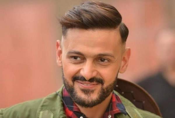 هذا هو الإسم الحقيقي لبرنامج مقالب رامز جلال..وهذه الشخصية الشهيرة التي أوقعت بالنجوم